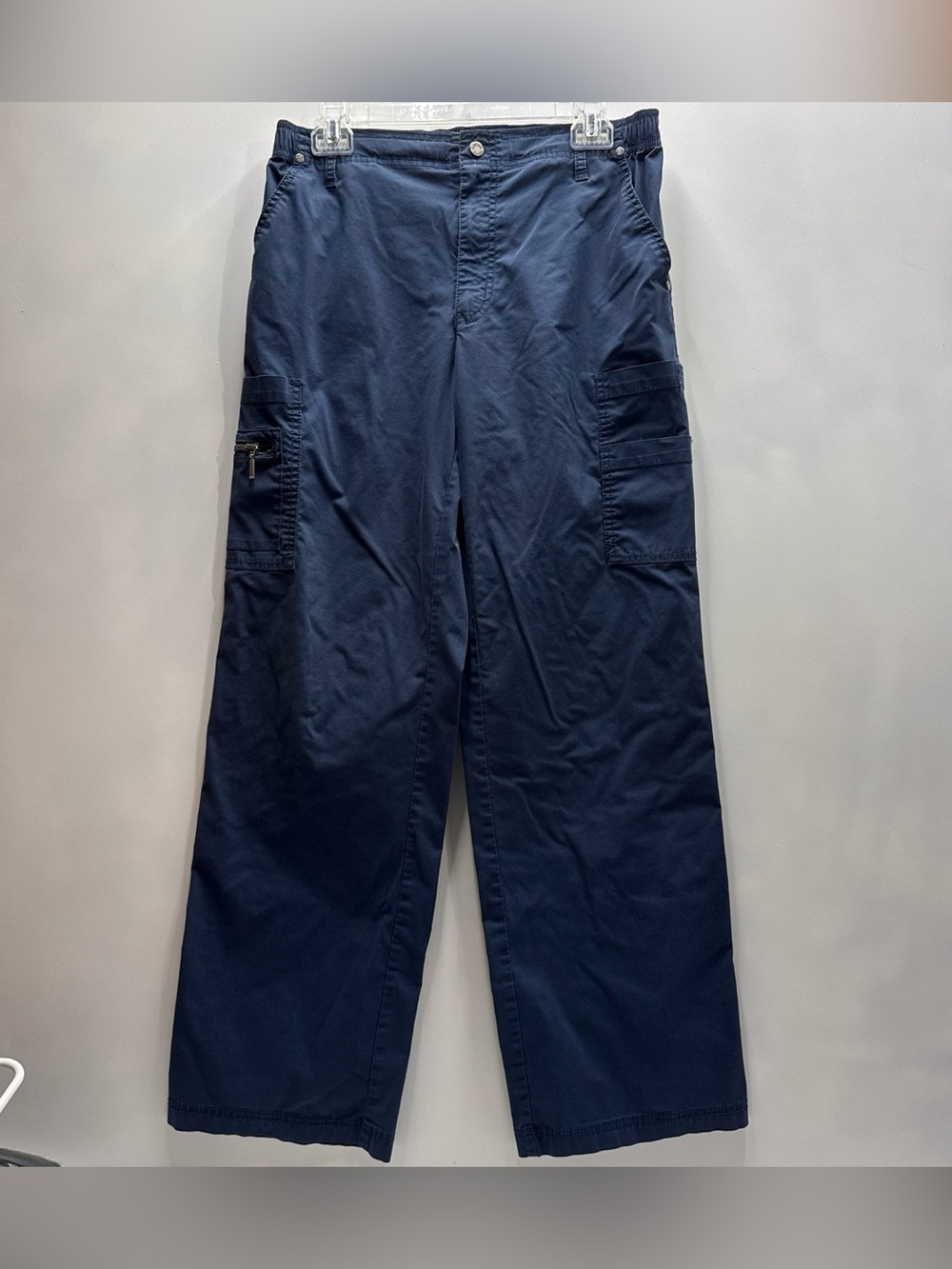 Beyond Scrubs Women’s Navy Blue Cargo Scrubs